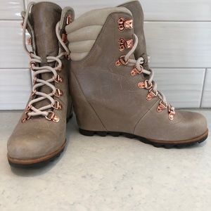 Sorel Joan of Arctic Wedge boots